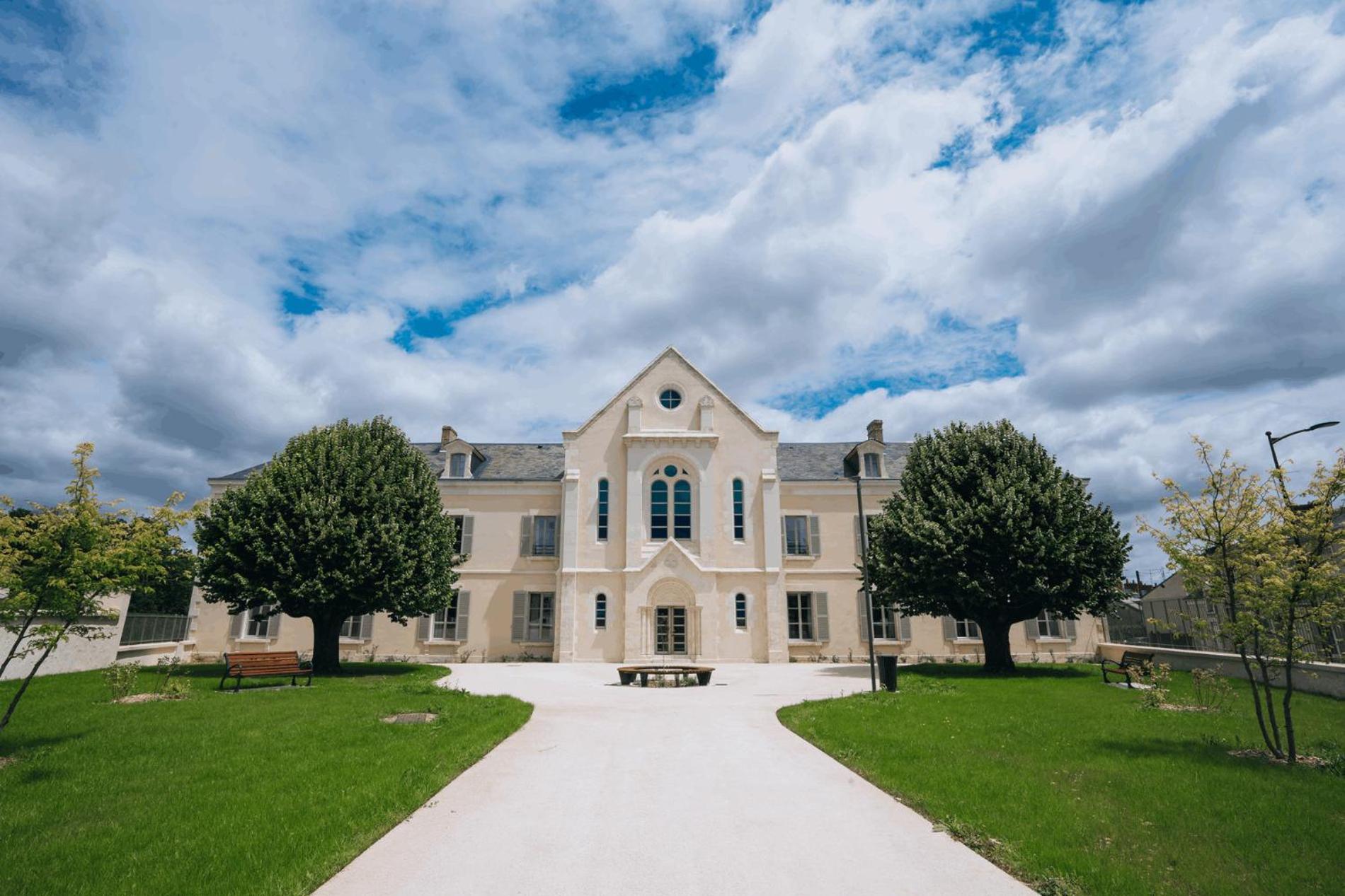 Appart Hotel Saint-Denis Châteauroux Екстериор снимка