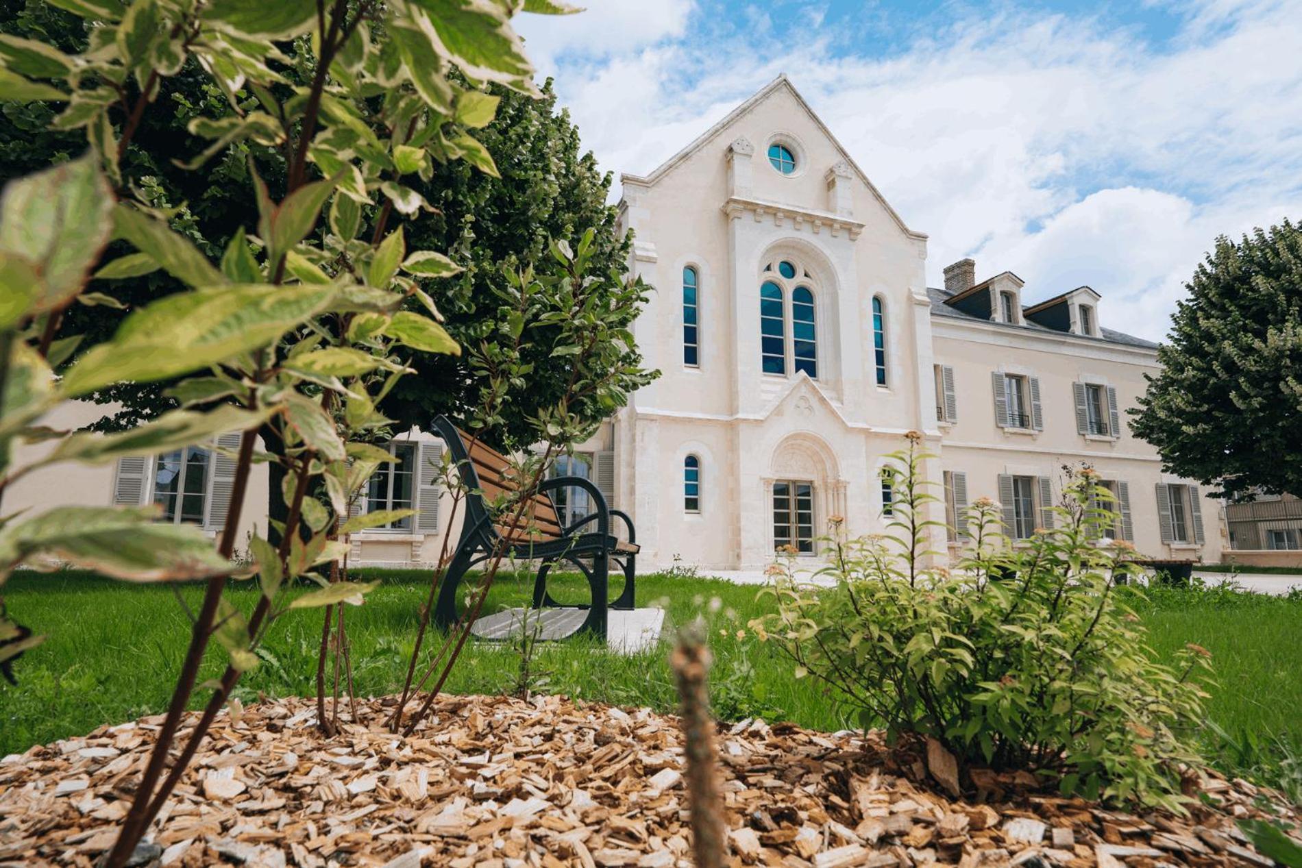 Appart Hotel Saint-Denis Châteauroux Екстериор снимка